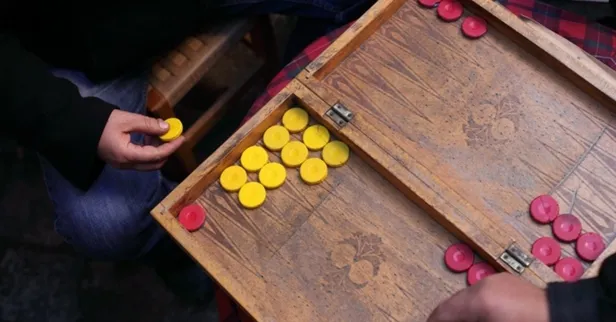 Son dakika: Kahvehanelerde oyun serbest mi? Kahvehanelerde okey, kağıt, tavla yasağı ne zaman kalkacak?