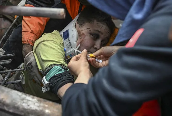 Hatay'da depremin 8. gününde bambaşka kurtuluş hikayeleri - 19