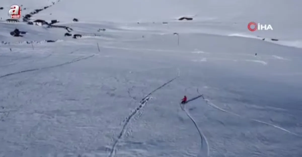Karla kaplı Sis Dağı'nda snowboard keyfi