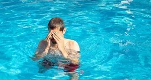 Deniz ve havuz keyfi körlükle sonlanabilir!