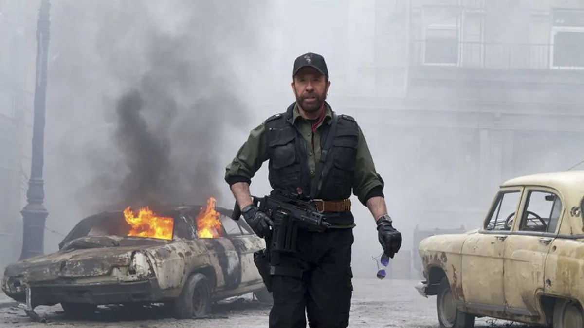 Aksiyon filmlerinin unutulmaz ismi Chuck Norris hayatını kaybetti