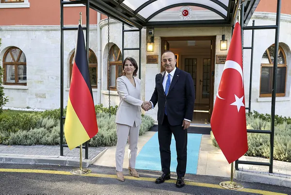 Dışişleri Bakanı Mevlüt Çavuşoğlu’ndan Alman mevkidaşı Baerbock’a sözlü bombardıman: Osman Kavala’yı fonluyorsunuz çünkü kullanıyorsunuz