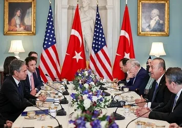 Türkiye ve ABD arasında F-16 görüşmesi ülke basınında geniş yankı uyandırdı