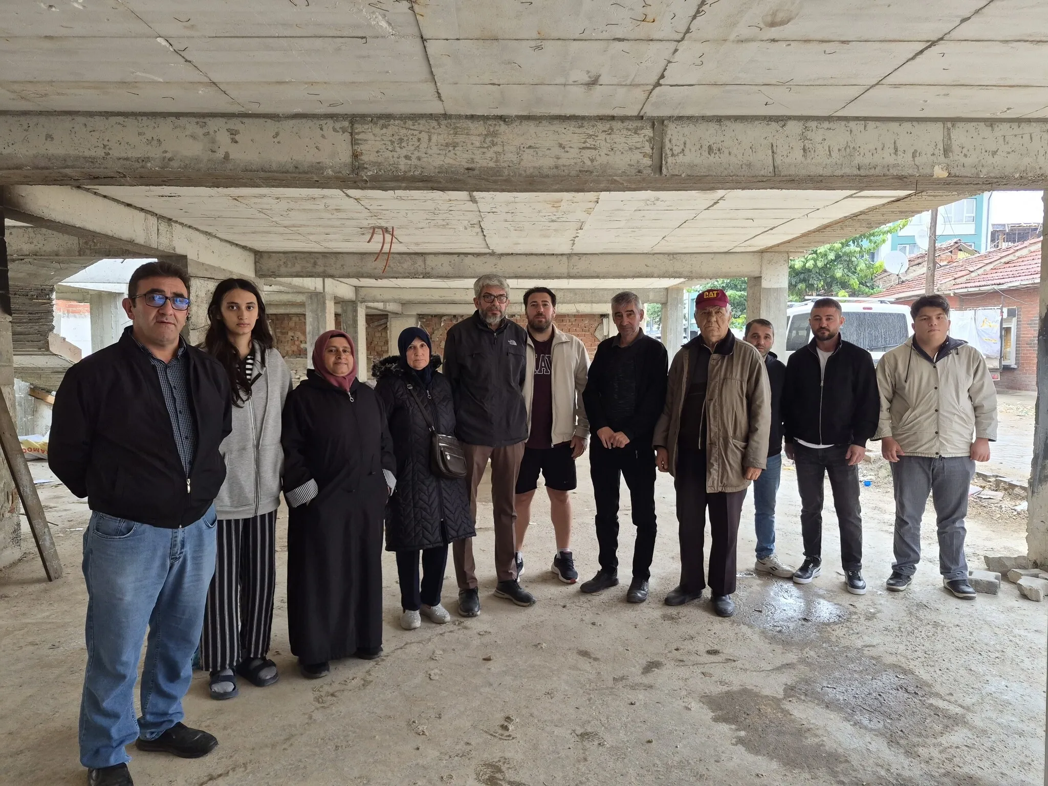 Eskişehir’de 200 milyonluk vurgun iddiası! Müteahhit kayıplara karıştı, yüzlerce kişi mağdur oldu