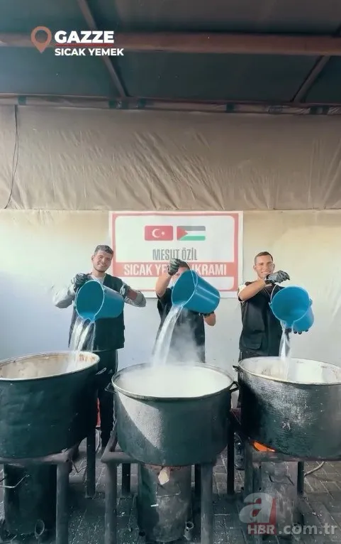 Mesut Özil Gazze’de umut oldu: Gencin sözleri gözyaşlarına boğdu 1