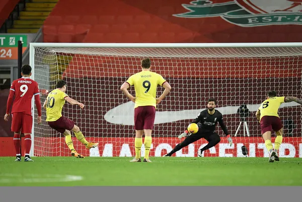 Liverpool Burnley'e diz çöktü! 68 maç sonra sahasında kaybetti - 4