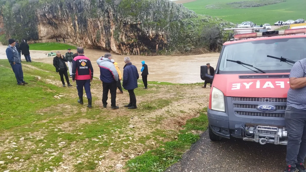 Adıyaman’da sel dehşeti: 4 kişi son anda kurtuldu