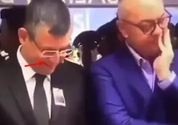 Özgür Özel'in sırıttığı video sosyal medyada gündem oldu! Arşivler açıldı: Şehit cenazesinde 'Özel' pişkinlik! | Murat Kurum'dan sert tepki