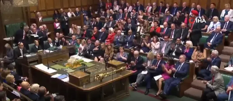 Başbakan Boris Johnson'a İngiliz parlamenterden büyük tepki - 2
