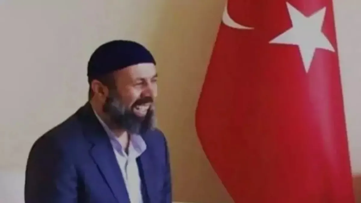 Başkan Erdoğan'dan Erzincan'ın manevi önderlerinden Hüseyin Avni Reyhan'ın ailesine taziye telefonu!