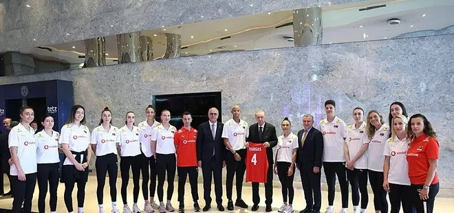Başkan Erdoğan A Milli Kadın Voleybol Takımı’nı kabul etti