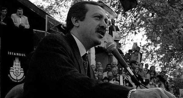1691446491680.jpg Başkan Recep Tayyip Erdoğan'ın İstanbul zaferindeki seçim şarkısı! Usta sanatçı Erkin Koray imzası... - 2