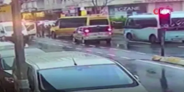 İstanbul'da yürekleri yakan kaza! Minibüs altında kalan kadının kulağı koptu - 4