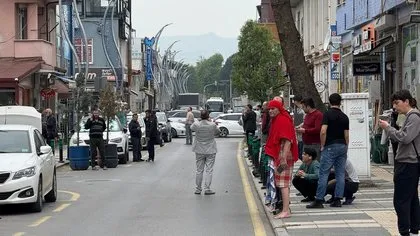 Depreme hamamda yakalandı peştamalla kaçtı