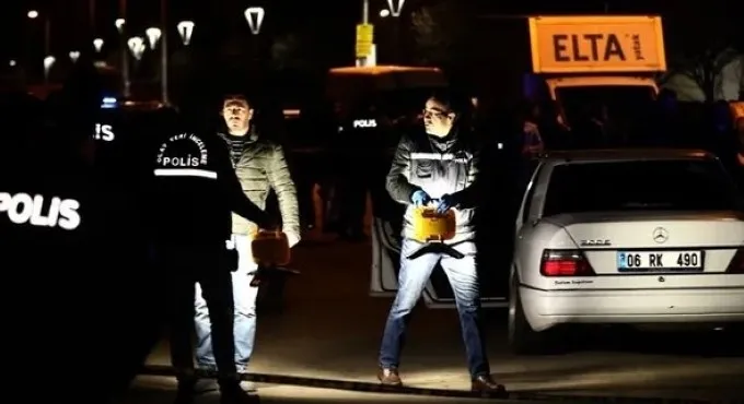 Ankara'da dolmuş şoförüne sokak ortasında silahlı saldırı - 3