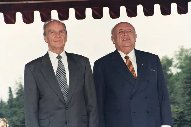 Müslüman fikir adamı ve özgürlük savaşçısı! Bilge Kral Aliya İzzetbegoviç... - 5