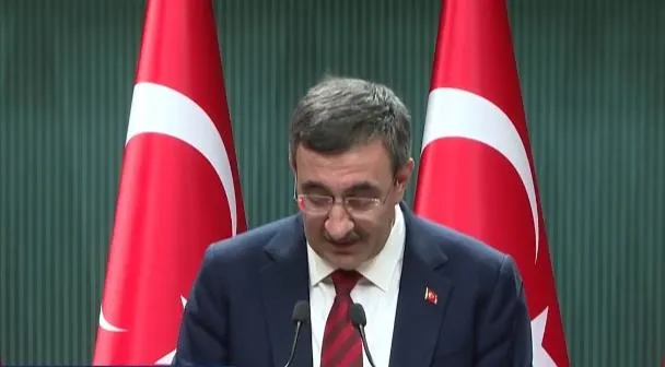 4-finansin-gelecegi-zirvesi-para-sohbetleri-turkuvaz-medyada-1735029617054.jpeg CB Yardımcısı Yılmaz, Türkiye'nin finans alanında küresel güç olduğuna dikkat çekerken İstanbul Finans Merkezi'nin önemine vurgu yaptı (A Para ekran görüntüsü)