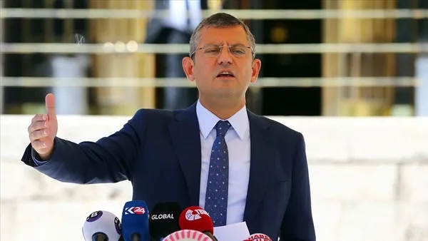 1637166949374.jpg CHP'li Özgür Özel'den Başkan Erdoğan'a hadsiz "diktatör" çıkışı: Yeni anayasa çalışmalarında yer almayacağız - 1