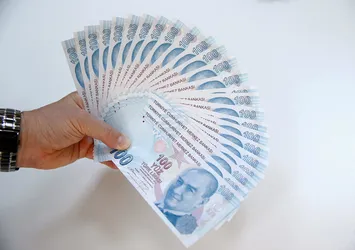 Büyükanneye torun maaşı ödemesi başlıyor