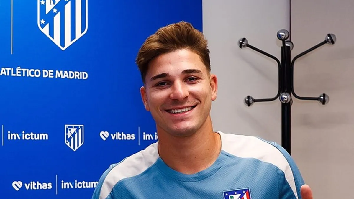 Atletico Madrid Julian Alvarez'in transferini duyurdu